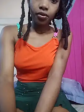 smily sophia online show from April 11, 2026, 3:33 am