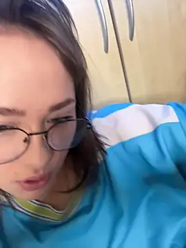 BettySquirtson online show from January 7, 2026, 9:50 pm