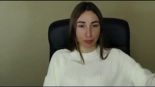 Snapshot of cammila_horn chatting on February 21, 2026, 6:42 pm cammila horn online show from February 21, 2026, 6:42 pm