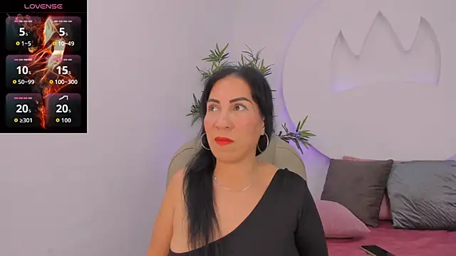 AmberJoyMilf online show from April 15, 2026, 7:58 pm