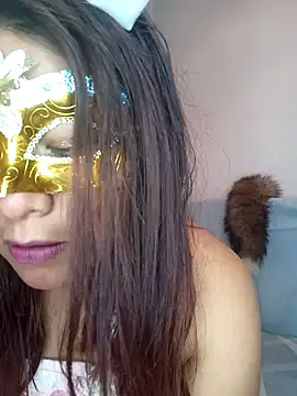 Zuley foxi online show from February 17, 2026, 3:03 am