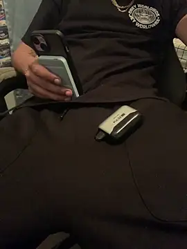 PRBoricua787 online show from April 15, 2026, 2:18 am