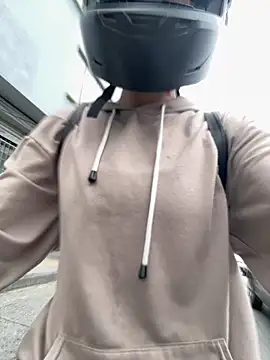 Snapshot of TaylorrHill chatting on February 19, 2026, 6:37 pm TaylorrHill online show from February 19, 2026, 6:37 pm