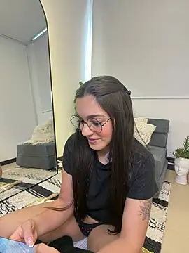 EVA WILD1 online show from February 21, 2026, 8:32 pm