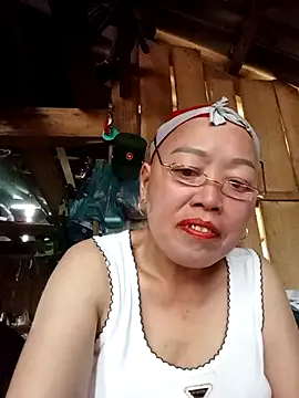 Agnes-baby online show from April 18, 2026, 2:15 am