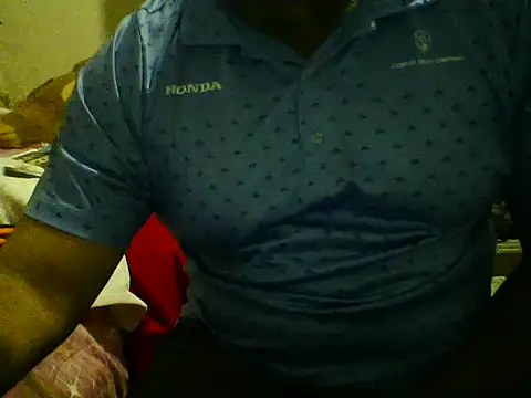 Twoo18 online show from January 18, 2026, 12:53 pm