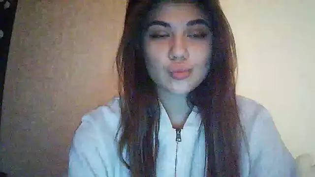 Snapshot of Tenovira chatting on February 21, 2026, 9:38 pm Tenovira online show from February 21, 2026, 9:38 pm