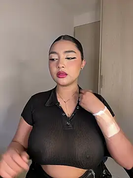 SASHASTRADA  online show from February 21, 2026, 1:06 am