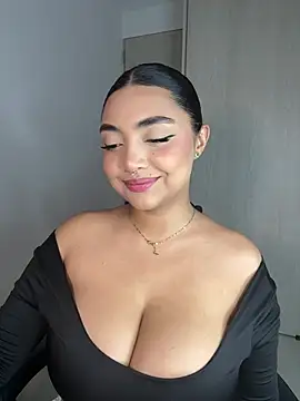 SASHASTRADA  online show from March 26, 2026, 5:35 am