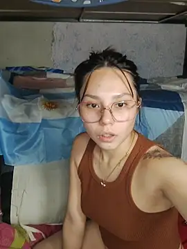 Sexyhanna14 online show from June 13, 2026, 3:15 am