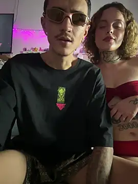 Snapshot of SweetCumshot chatting on January 14, 2026, 2:28 am SweetCumshot online show from January 14, 2026, 2:28 am