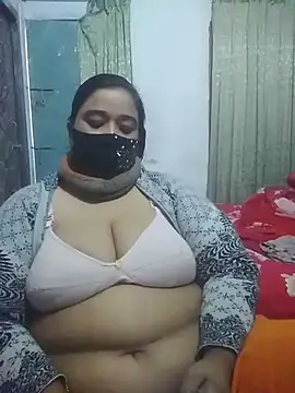 momo loves online show from February 9, 2026, 11:14 am