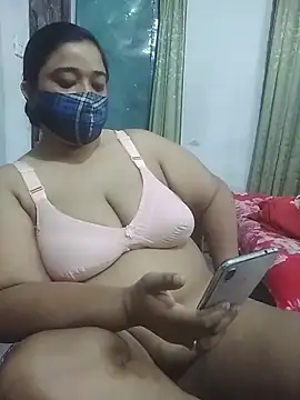 momo loves online show from April 16, 2026, 8:20 pm