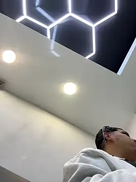 Snapshot of Steven24r30 chatting on January 19, 2026, 1:37 pm Steven24r30 online show from January 19, 2026, 1:37 pm