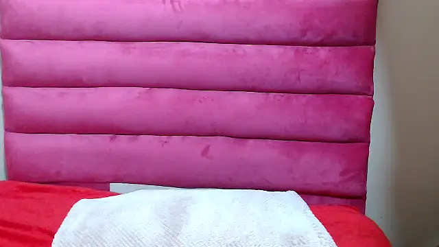 ExtraDoll online show from June 5, 2026, 2:40 am