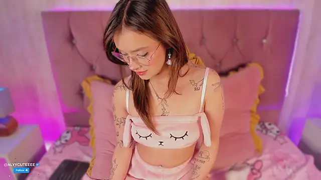 alyy cut3 online show from March 20, 2026, 8:14 pm