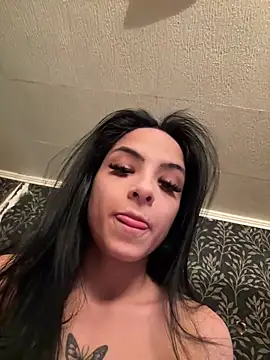 Evelin199 online show from April 29, 2026, 5:30 pm