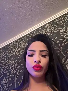 Evelin199 online show from April 30, 2026, 6:36 pm