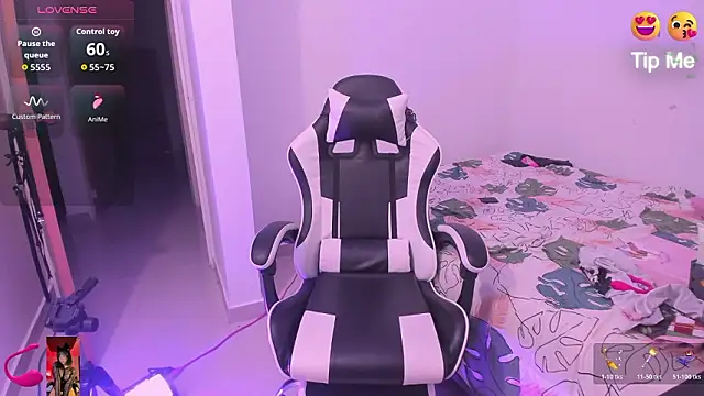 Snapshot of sofiiamillerr chatting on February 5, 2026, 11:42 pm sofiiamillerr online show from February 5, 2026, 11:42 pm