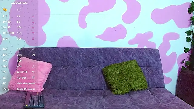 noadam1577 online show from January 14, 2026, 12:44 pm