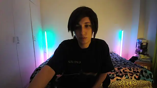 HoneyValentine online show from May 31, 2026, 7:59 pm