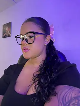 Antonella 03s online show from March 18, 2026, 7:39 pm