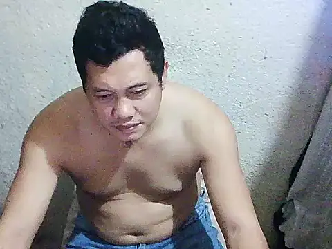 UrAsianGuy90 online show from February 12, 2026, 1:06 pm