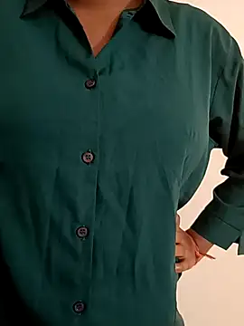 urslovelyy online show from January 6, 2026, 7:34 am