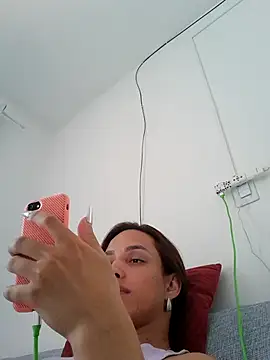 ofjuliaa online show from January 10, 2026, 6:31 pm