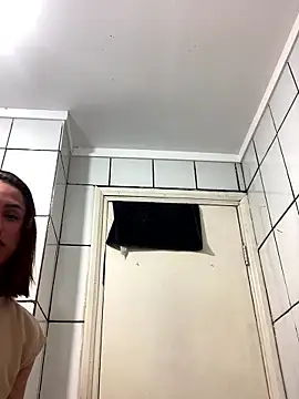 Snapshot of ofjuliaa chatting on January 16, 2026, 4:16 am ofjuliaa online show from January 16, 2026, 4:16 am