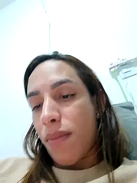 Snapshot of ofjuliaa chatting on February 20, 2026, 12:27 pm ofjuliaa online show from February 20, 2026, 12:27 pm