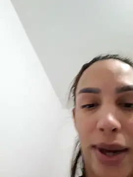 Snapshot of ofjuliaa chatting on February 24, 2026, 7:45 pm ofjuliaa online show from February 24, 2026, 7:45 pm