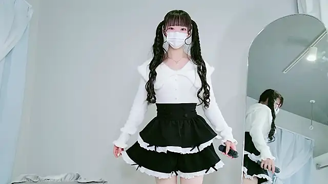 Snapshot of Nonn_chan chatting on February 18, 2026, 12:12 pm Nonn chan online show from February 18, 2026, 12:12 pm