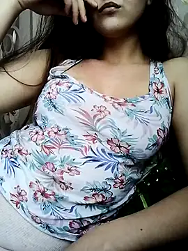 Snapshot of Jenevaonlovexq chatting on February 18, 2026, 10:44 am Jenevaonlovexq online show from February 18, 2026, 10:44 am