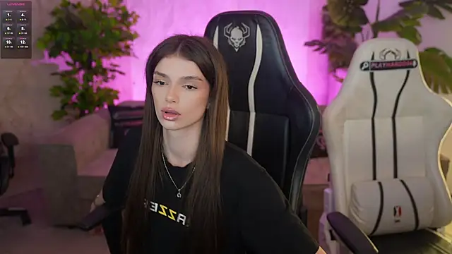 Mila Rose054 online show from March 25, 2026, 4:02 pm