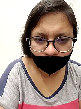 piryasharma005 online show from March 5, 2026, 11:06 am