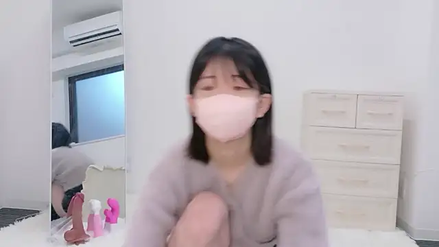 Snapshot of yuruchan_ chatting on March 10, 2026, 8:19 am yuruchan online show from March 10, 2026, 8:19 am