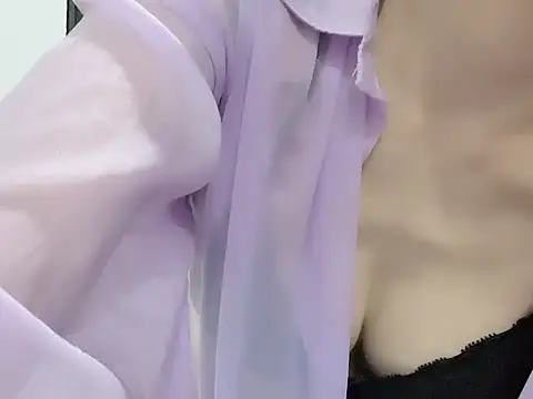 Snapshot of Lol-222 chatting on January 10, 2026, 3:25 pm Lol-222 online show from January 10, 2026, 3:25 pm