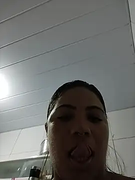 Indiafogosa23 online show from April 6, 2026, 2:51 pm