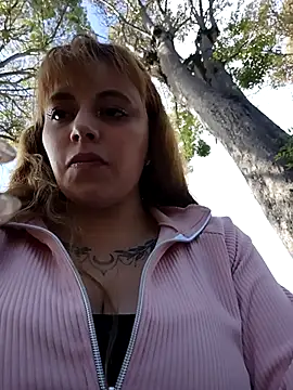 ISABELLA-01  online show from April 25, 2026, 9:12 pm