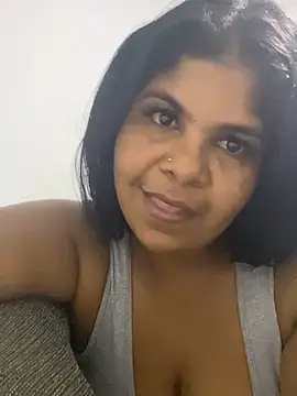 QueenLatinaMistress online show from April 9, 2026, 3:06 am