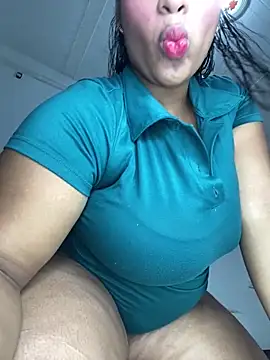 Snapshot of NataliaMillers chatting on February 22, 2026, 6:02 am NataliaMillers online show from February 22, 2026, 6:02 am