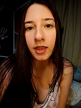 Snapshot of Mysticdooll69 chatting on February 4, 2026, 5:02 am Mysticdooll69 online show from February 4, 2026, 5:02 am