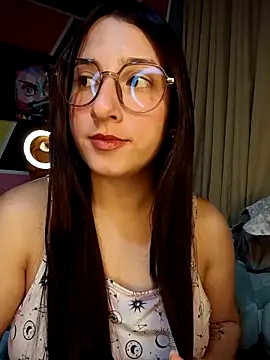 Snapshot of Mysticdooll69 chatting on February 6, 2026, 6:40 am Mysticdooll69 online show from February 6, 2026, 6:40 am