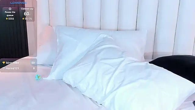 Snapshot of FireDollx chatting on February 3, 2026, 6:22 am FireDollx online show from February 3, 2026, 6:22 am