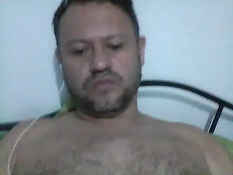 Snapshot of juanpablosmith chatting on January 7, 2026, 5:43 am juanpablosmith online show from January 7, 2026, 5:43 am