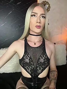 Alana Stone online show from June 10, 2026, 8:08 pm