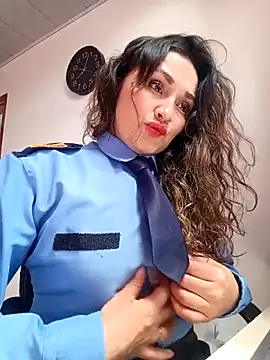 Snapshot of Alejandra_N chatting on February 19, 2026, 5:53 pm Alejandra N online show from February 19, 2026, 5:53 pm