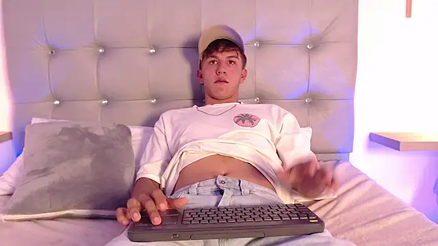 johnny blake  online show from January 7, 2026, 7:16 pm