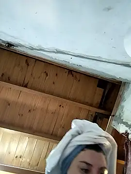 denise2028 online show from January 12, 2026, 11:54 pm